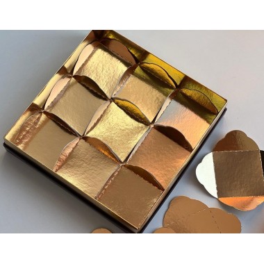 Коробка для 9 моти 180*180*45 ЛЮКС (шоколад/золото) с большим окном, 1 шт Коробка для 9 моти 180*180*45 ЛЮКС (шоколад/золото) с большим окном, 1 шт