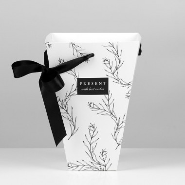 Переноска для цветов на лентах «Present with best wishes», 17 х 25 х 9 см, 1 шт Переноска для цветов на лентах «Present with best wishes», 17 х 25 х 9 см, 1 шт