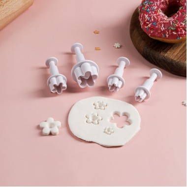 Набор плунжеров кондитерских  «Ромашка», 4 шт: 3,3 см, 2,4 см, 2,1 см, 2 см (2954639)