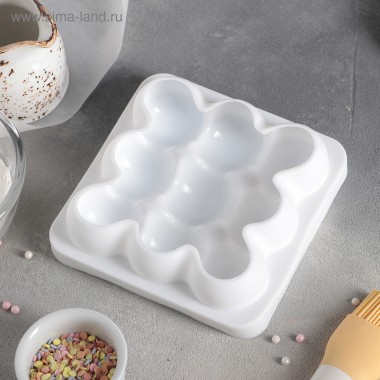 Форма силиконовая для муссовых десертов  «Сладкие шарики», 14,8×4,1 см (внутренний размер 12,5×12,5 см), цвет белый