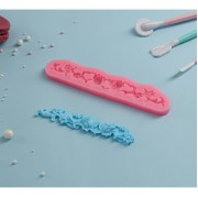 Силиконовый молд «Цветочная композиция», 16,7×3,5×1 см, цвет розовый