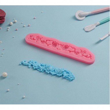 Силиконовый молд «Цветочная композиция», 16,7×3,5×1 см, цвет розовый Силиконовый молд «Цветочная композиция», 16,7×3,5×1 см, цвет розовый