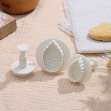 Набор плунжеров кондитерских «Лист», 3 шт: d=3,5 см, d=4 см, d=5 см (830297) Набор плунжеров кондитерских «Лист», 3 шт: d=3,5 см, d=4 см, d=5 см (830297)