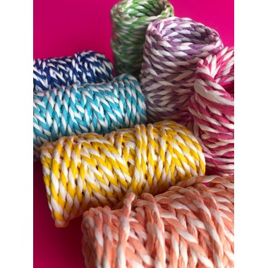 Шнур декоративный двухцветный белый с ярко-розовым 0,3 см, 1 метр