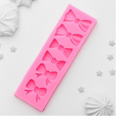 Молд силиконовый 15,5х4,5х1,1 см "Шесть бантов", цвет МИКС. Молд силиконовый 15,5х4,5х1,1 см "Шесть бантов", цвет МИКС.