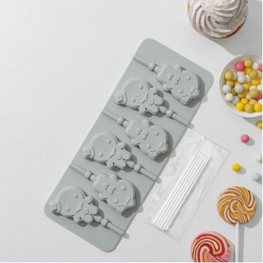 Форма для леденцов «Девочка, мальчик», 24×9,5 см, 6 ячеек, с палочками, цвет МИКС Форма для леденцов «Девочка, мальчик», 24×9,5 см, 6 ячеек, с палочками, цвет МИКС