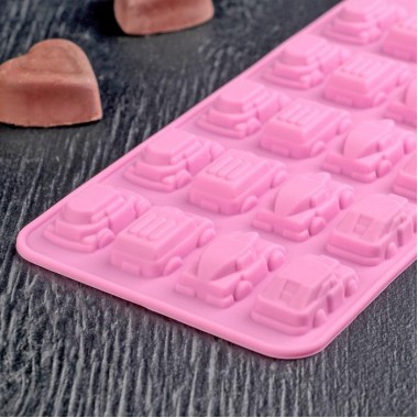 Форма для шоколада «Автомобили», 22×10×1,8 см, 20 ячеек, цвет МИКС.