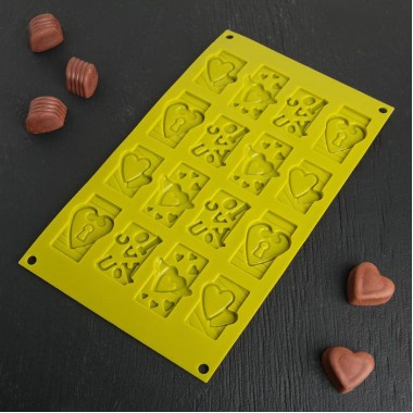 Форма для льда и кондитерских украшений «Любовь», 28,7×17,4 см, 16 ячеек (4,7×3,8 см)