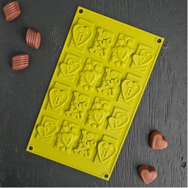 Форма для льда и кондитерских украшений «Любовь», 28,7×17,4 см, 16 ячеек (4,7×3,8 см)