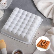 Форма для выпечки и муссовых десертов, квадратная, 18 см.