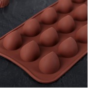 Форма 21х 10 см "Полумесяц", 15 ячеек