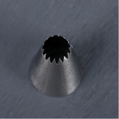 Насадка кондитерская "Безе" d вых. 1 см (№ 358)  000025