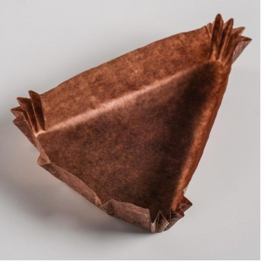 Тарталетка коричневая, треугольник, 10,2 х 10,2 х 7,5 х 2,5 см, 45-50 шт. Тарталетка коричневая, треугольник, 10,2 х 10,2 х 7,5 х 2,5 см, 45-50 шт.