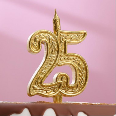 Свеча для торта цифра "Юбилейная" 25, золотая. Свеча для торта цифра "Юбилейная" 25, золотая.