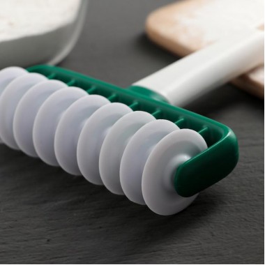 Валик для нарезки полос из теста «Сладость», 14 см, цвет МИКС Валик для нарезки полос из теста «Сладость», 14 см, цвет МИКС